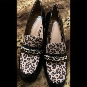 Crown & Ivy Size 9M Low Chunk Heels Leopard Pumps NEW Shoes ‘Scarlett’ Sassy!